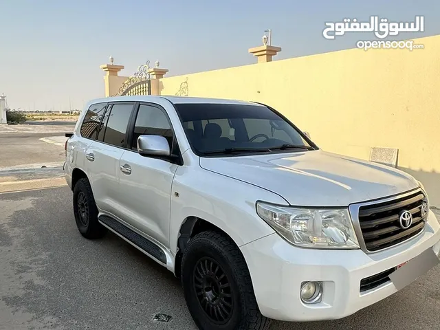 تويوتا لاندكروزر استيشن