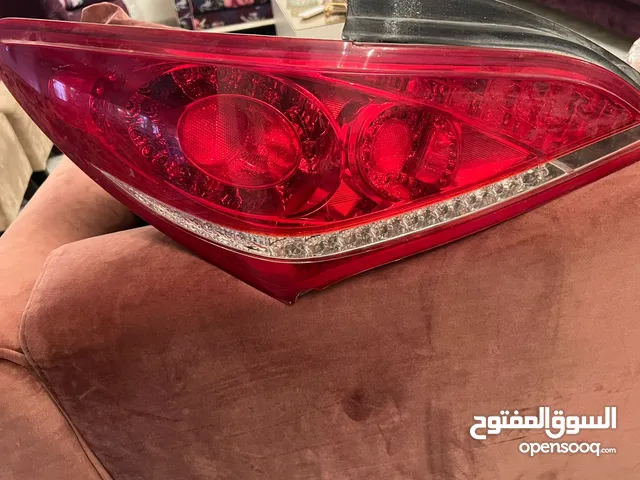 هيونداي جنيسس قطع
