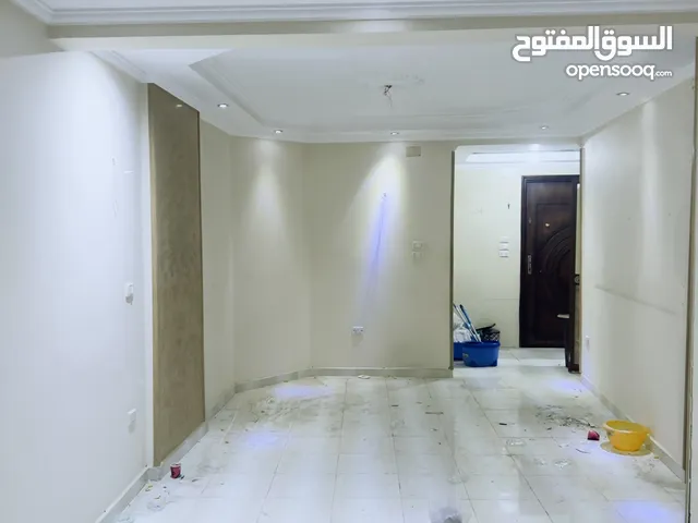 شقه سوبر لوكس قريبه من مترو المطريه وشارع ترعه الجبل