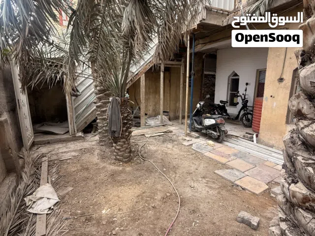 منزل من طابقين للايجار التجاري فقط في المطيحه
