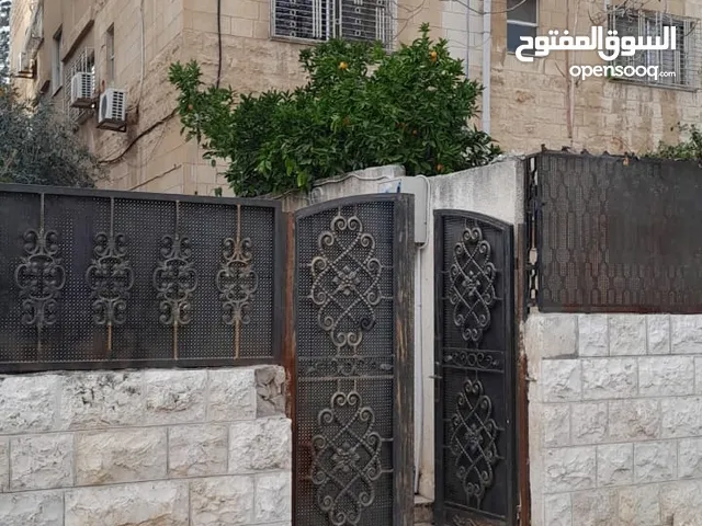 شقة للبيع في حي نزال - الجبل الاخضر