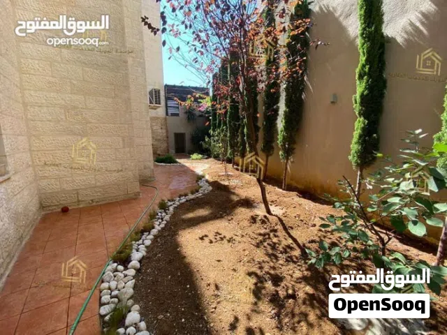 215 m2 3 Bedrooms Apartments for Rent in Amman Deir Ghbar