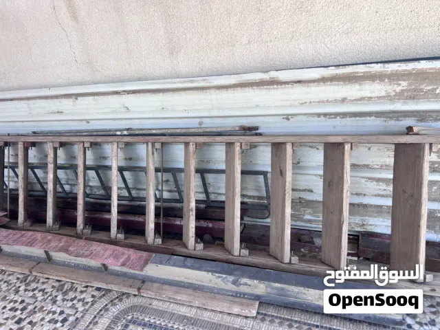 درج خشب بحاله جيده