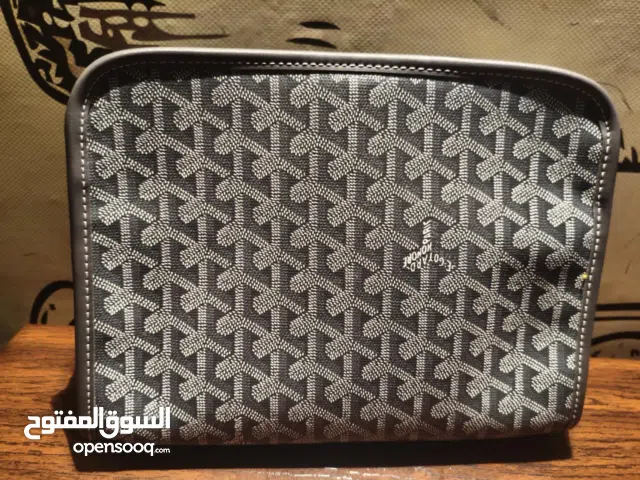 شنطه goyard