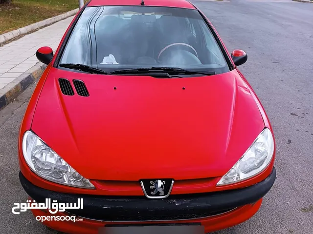 بيجو 206 موديل 2004للبيع السيارة ماشاء الله عليها ماتور 1400سي سي