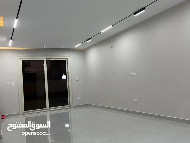 143 m2 3 Bedrooms Apartments for Sale in Giza Sheikh Zayed