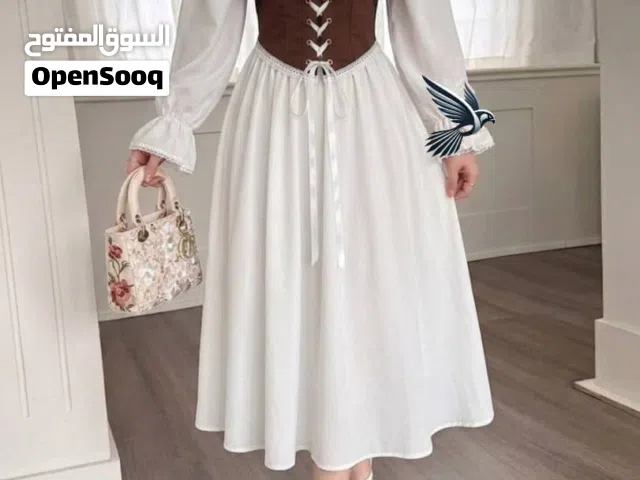 فستان نسائي ميدي راقي غاية في الجمال