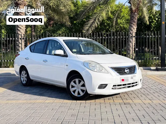 2014 نيسان صني Standard
