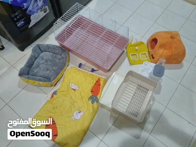 أغراض ومستلزمات للحيوانات الأليفة