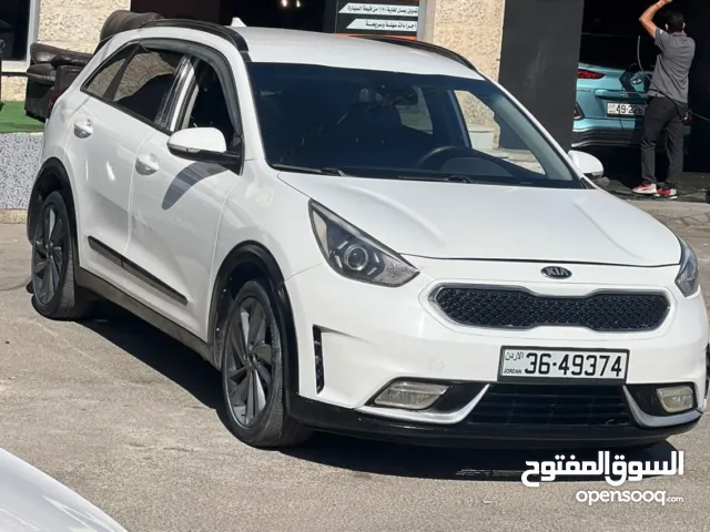 2017 كيا نيرو EX Touring
