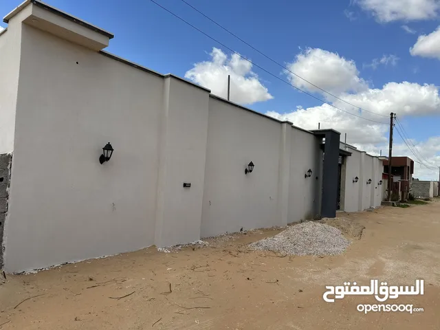 165 m2 2 Bedrooms Townhouse for Sale in Tripoli Sidi Al-Sae'a