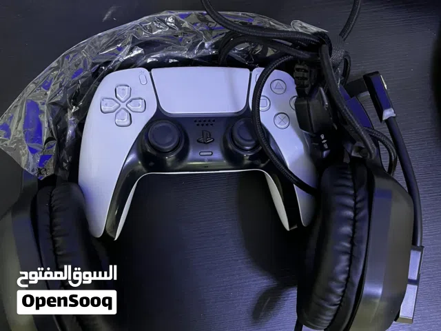 سماعه شبه جديد ما ستخدمت غير مره او مرتين عازله لي الصوت مايك صافي