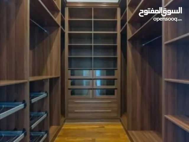 نجار ممتاز في جده فك وتركيب وصيانه وصناعه الاثاث