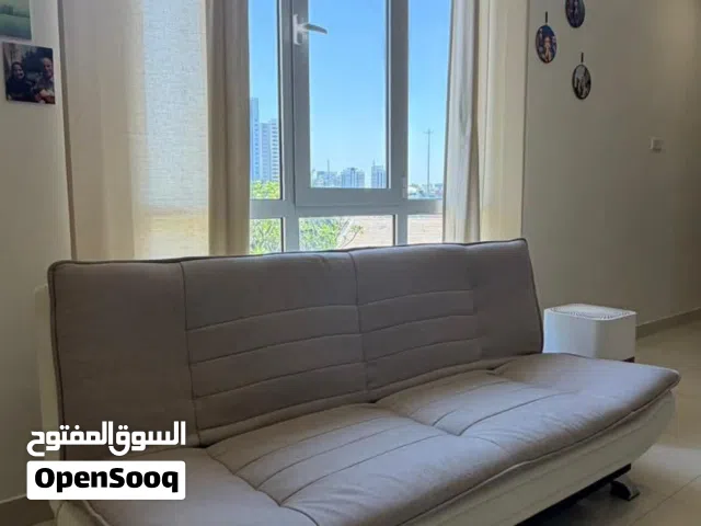 كنب سرير شبه جديده