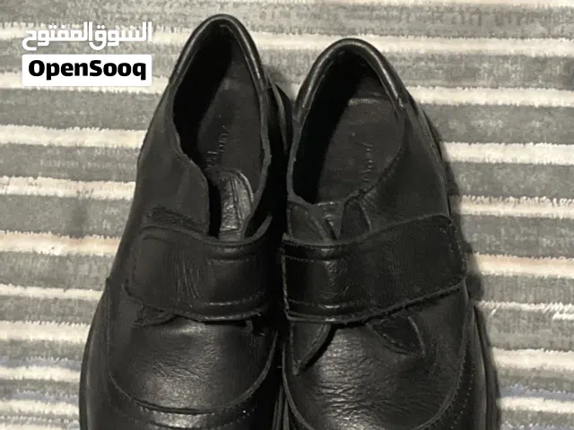 حذاء أطفال zara