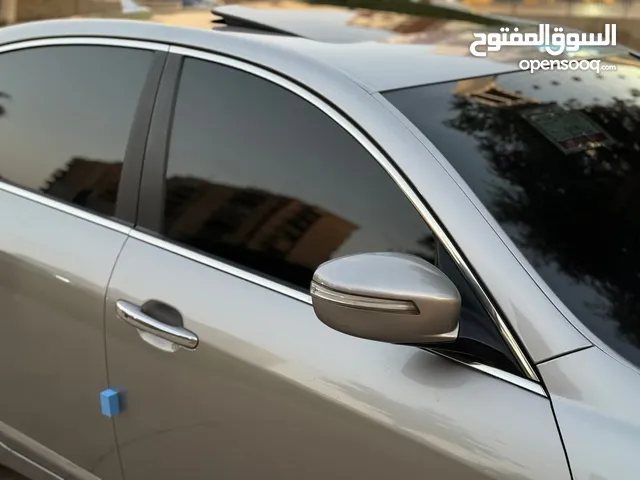 زجاج معجون سياره هونداي جنيسس