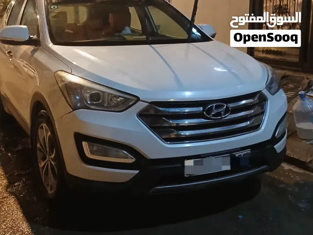 Used Hyundai Santa Fe in Basra