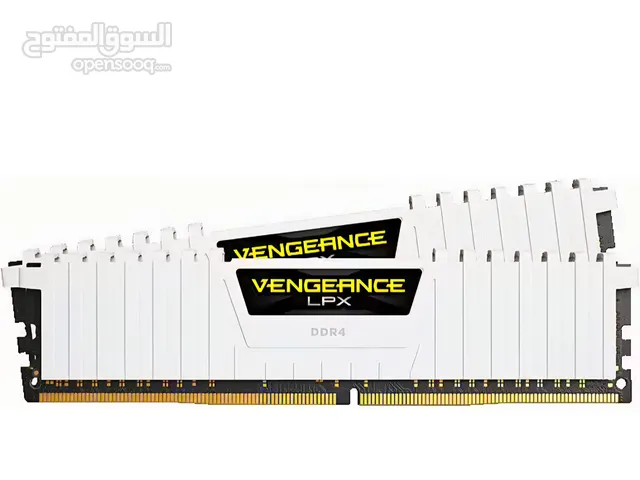 رامات من شركة corsair شغالين و مافيهم اي شي 16gb ddr4 3200mhz