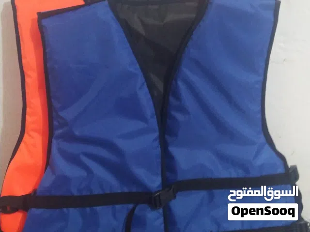 لايف جاكت جديد للبحر بمقاسات مختلفه وأسعار مناسبة