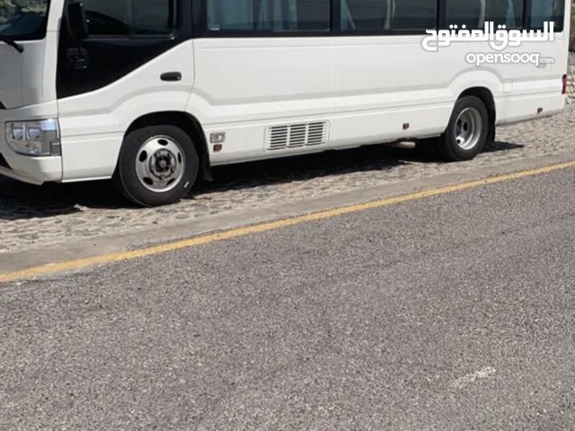 Bus - Van Toyota in Muscat