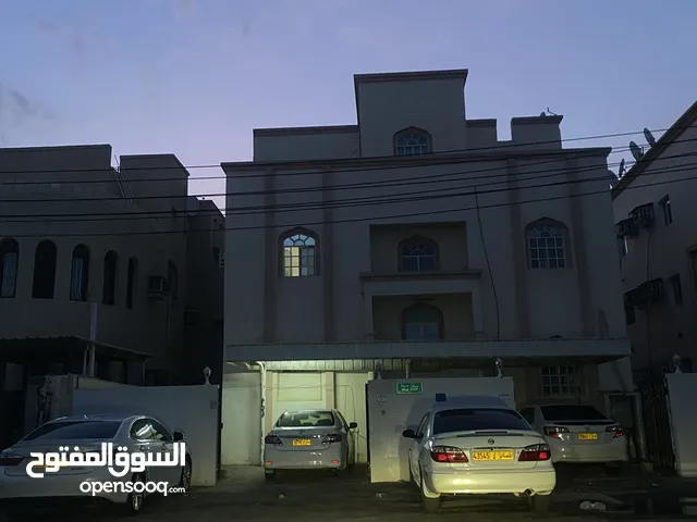 Semi Furnished Monthly in Muscat Al Khoud