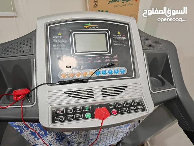 جهاز مشي رياضي جديد استخدام مرة واحدة فقط مواصفات كثيرة موجودة بالوصف أدناه