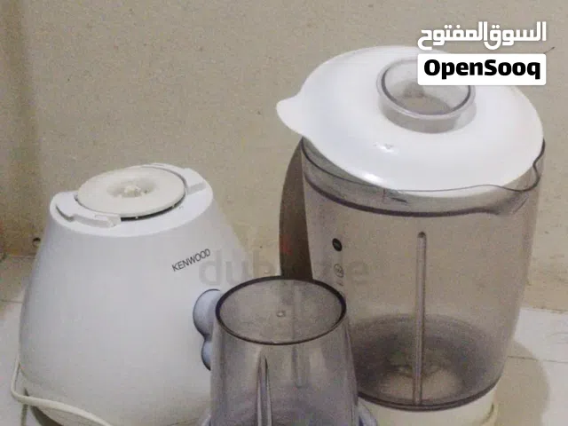 Kenwood blender BL335 with a dry mill attachment