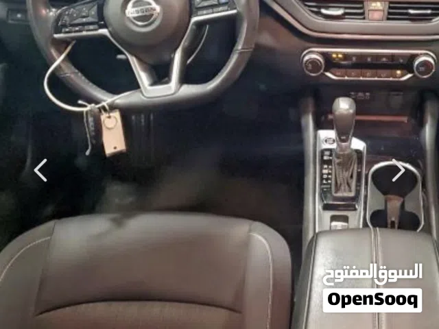 2022 نيسان التيما SV