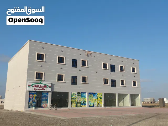 للبيع قطعتين شبك في الرده قريبات من شارع خط الغاز