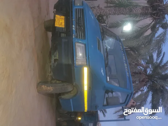 ايفيكو 40 10 قلابة عليها ونش 1900