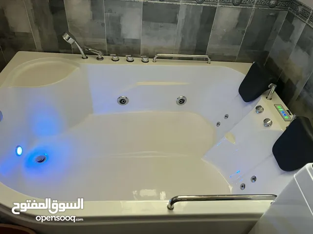 جاكوزي جديد غير مستخدم ابدا للبيع