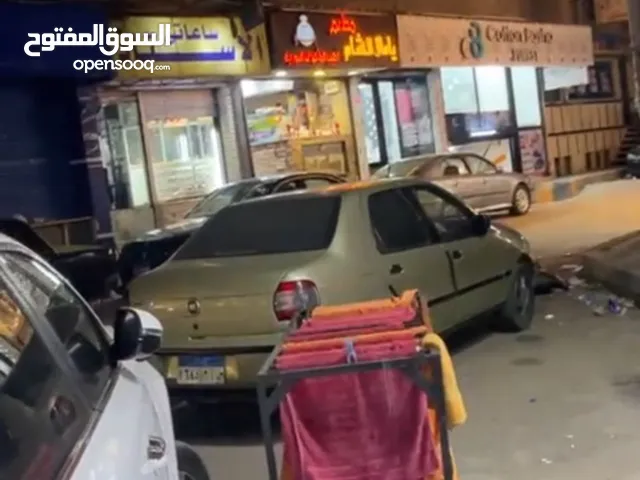 محل للبيع في ميامي
