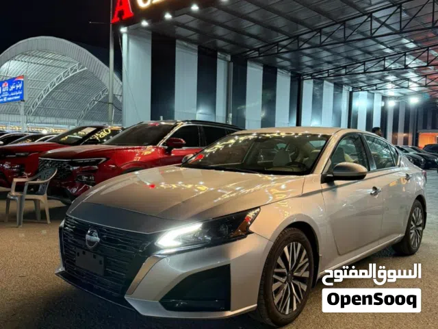 2024 Nissan Altima Standard