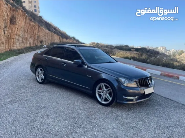 Mercedes c200 بويه شركة  فلللللللللللل مع بانوراما  السياره ب حاله الوكاله