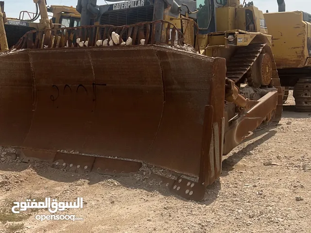 2005 Bulldozer Construction Equipments in Sharjah