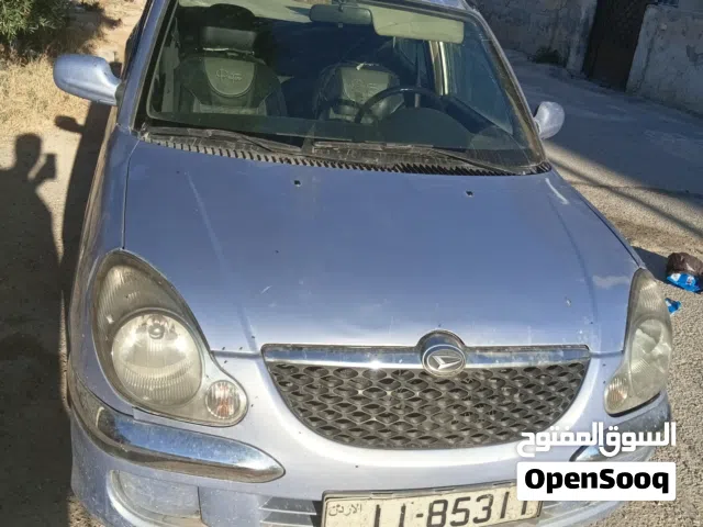 2004 Daihatsu Sirion