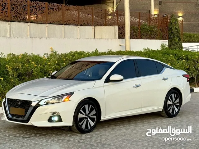 Used Nissan Altima in Dhofar