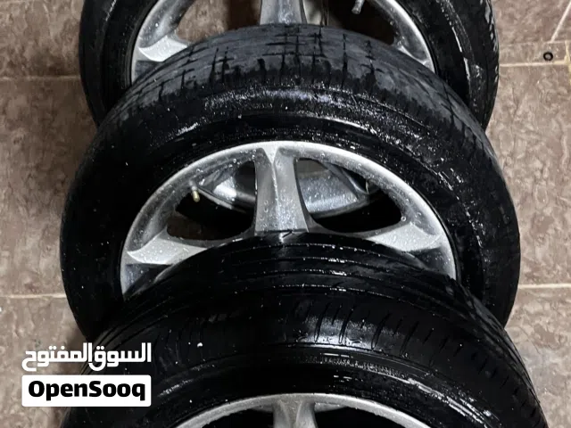 إطار سيارة مستعمل عالي الجودة لحالات الاستخدام المتنوعة