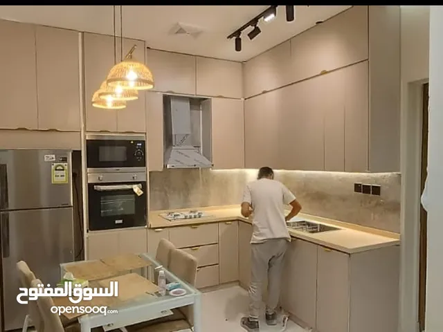 مؤسسة إمداد المدن للتجارة خبرة وجودة في أعمال الألمنيوم والزجاج مطابخ المنيوم-أبواب -شباك