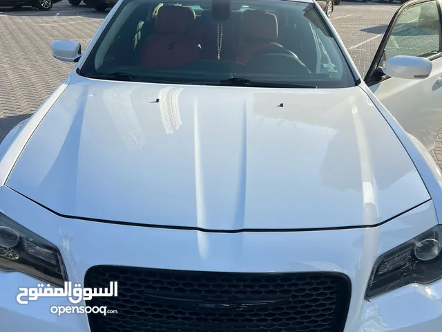 Chrysler 300 2016 v6