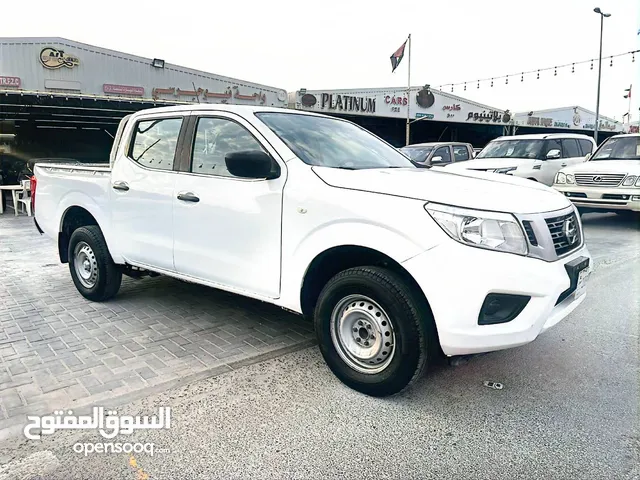 Nissan NAVARA 2020 Manual 4/2 GCC spec
