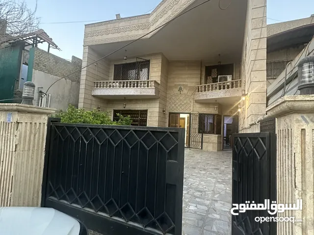 بيت بمساحة 450 يحتوي على حدقة وكراج  للإيجار بالعرصات تجاري فقط