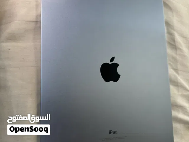 Apple iPad Air 4 256 GB in Al Mukalla