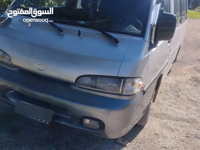 باص هونداي 2001