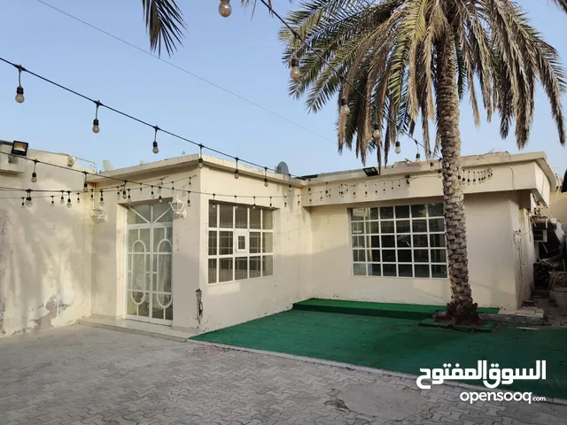 فيلا راقية للبيع على شارعين مقابل حديقة في في منطقة دسمان المميزة،فرصة استثمارية استثنائية.