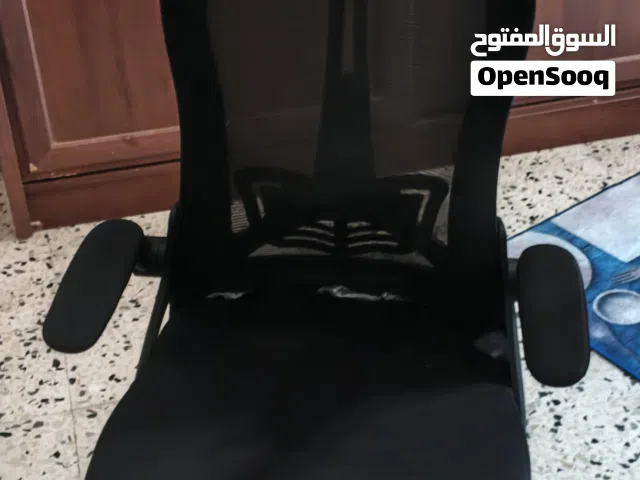 كرسي مكتب مريح بمسند رأس