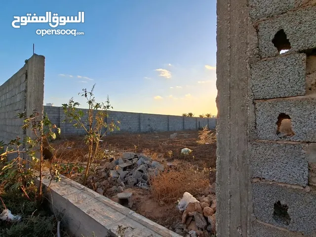 عقار أرض سكنية للبيع - مصراتة - طمينة بالقرب من مسجد التواب - 885م على طريقين