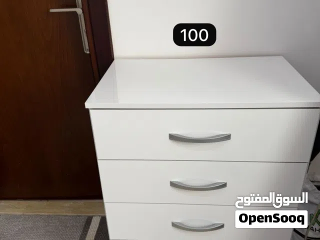 خزانة 4 ادراج