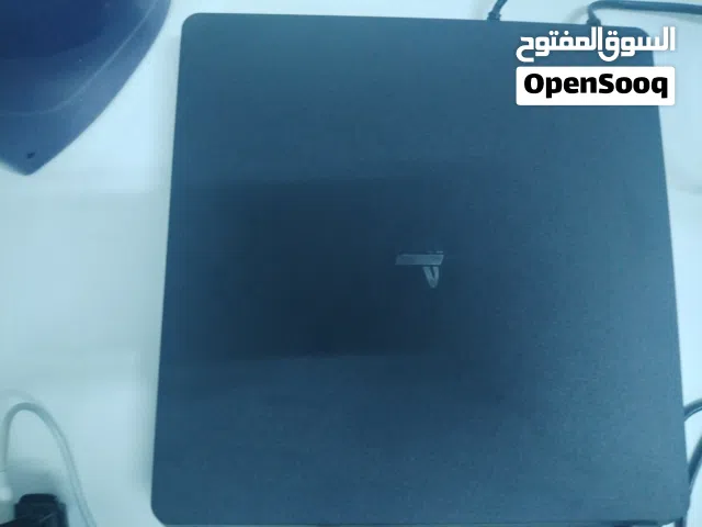 PlayStation 4 PlayStation for sale in Al Dakhiliya