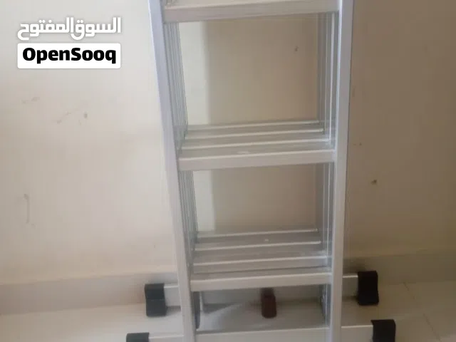 سلم جديد طول. 4متر  لم يستخدم بعد لبيع بغرض السفر